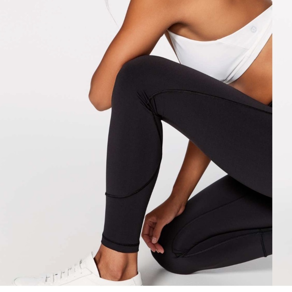 NEW Lululemon In Movement 7/8 Tight *Everlux 25"
Black Size 10 - Picture 2 of 6